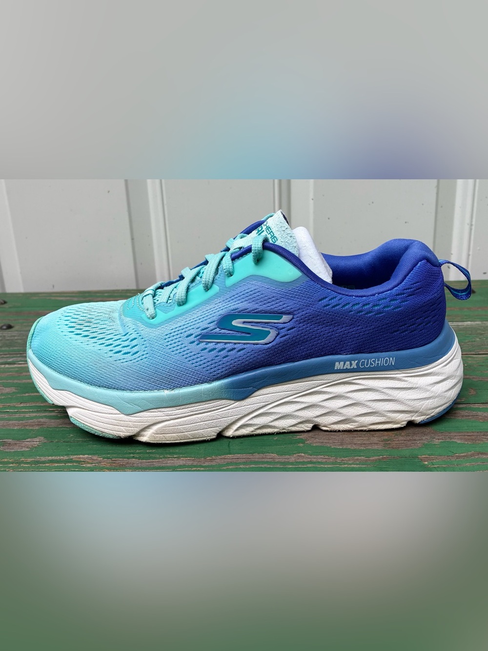 Skechers Womens Max Cushioning Elite-Destination Point Sneakers Sz 8.5 Shoes